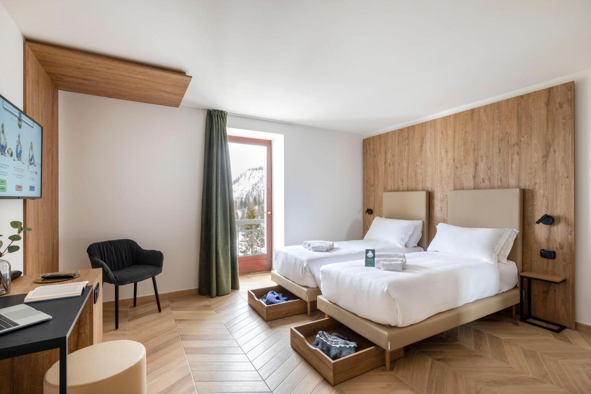 Passo Tre Croci Cortina Hotel 3*