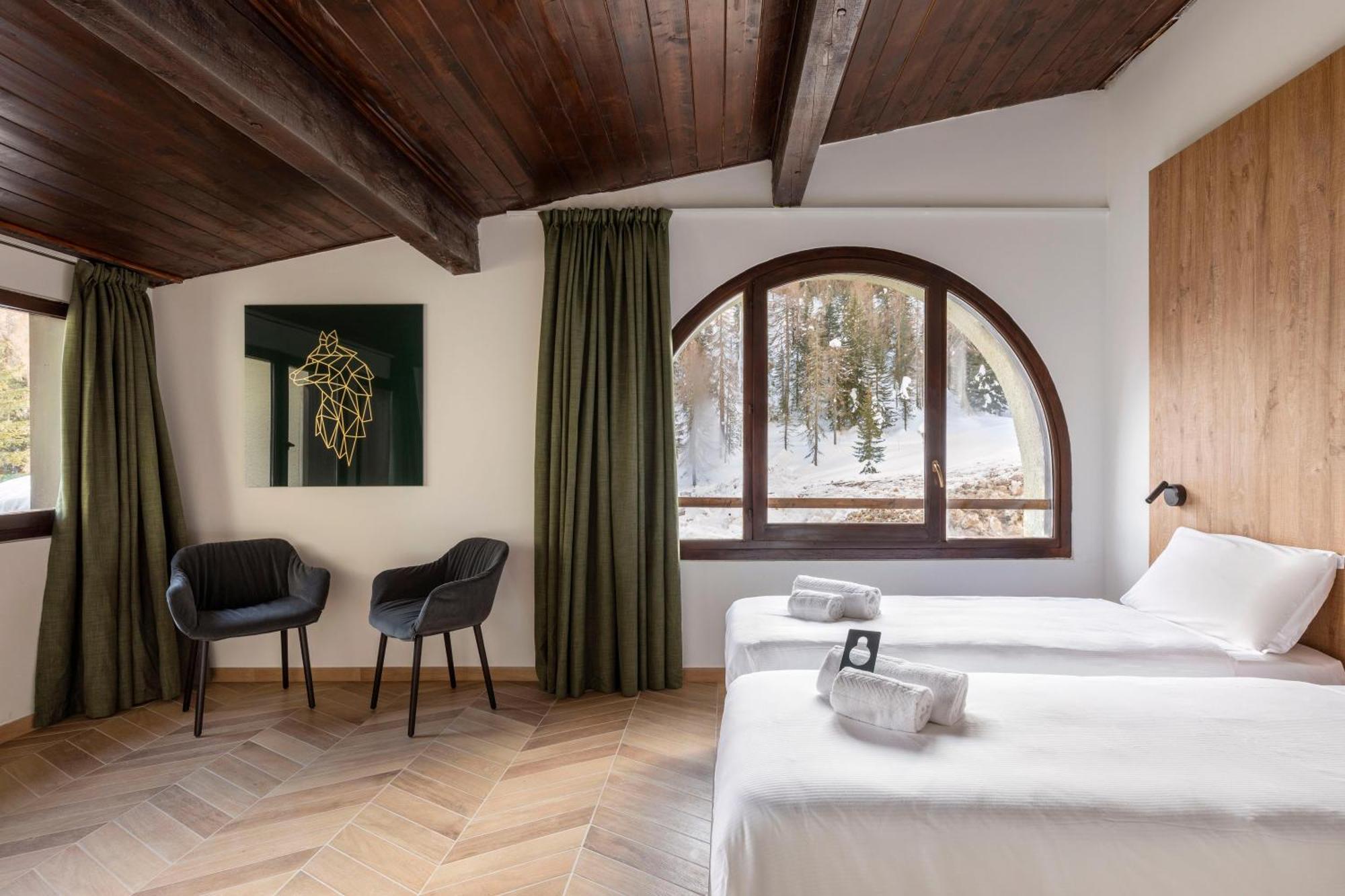 Passo Tre Croci Cortina Hotel